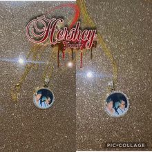 Load and play video in Gallery viewer, Circle Necklace with Rhinestones
