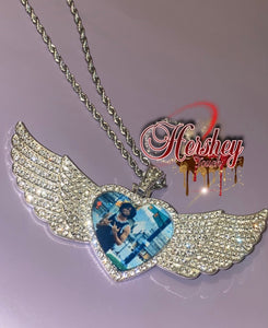 Angel Wing necklace with rhinestone